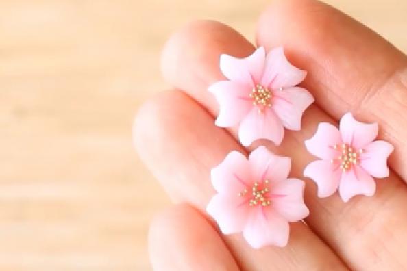 خریدار آنلاین زیباترین گل خمیری برای هدیه